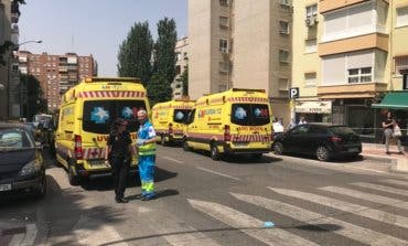 Se quema a lo bonzo dejando heridos a su mujer y a su hijo