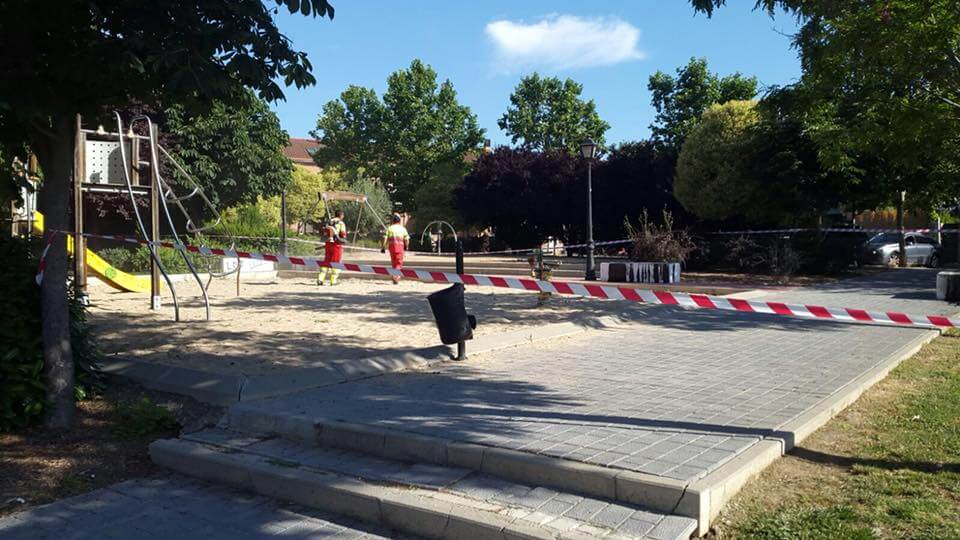 Buscan a los autores de esta gamberrada en un parque de Daganzo