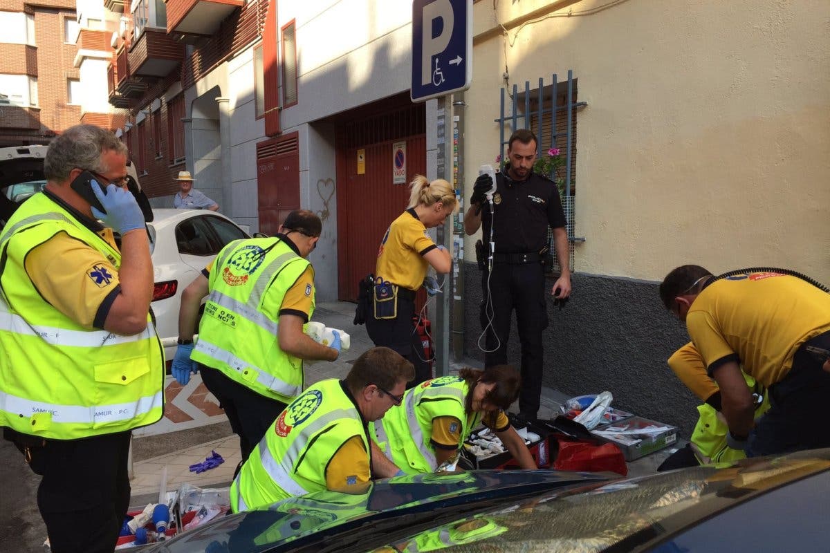 Una mujer da a luz en plena calle de Ciudad Lineal