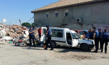 Detenido en la Cañada Real con armas y objetos robados en una furgoneta