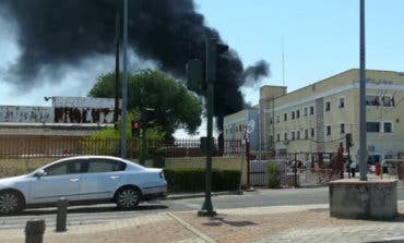 Los Bomberos sofocan un aparatoso incendio en Alcalá de Henares