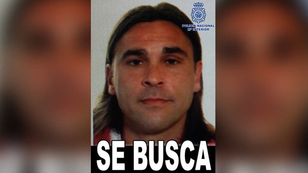 Buscan a un asesino y violador fugado durante un permiso penitenciario