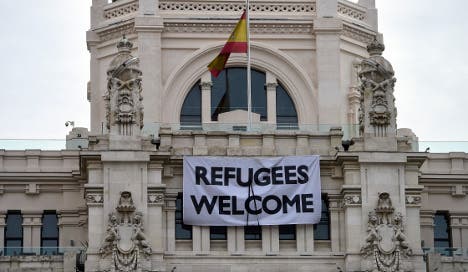 Continúa la polémica sobre la finca cedida por Carmena para acoger inmigrantes 