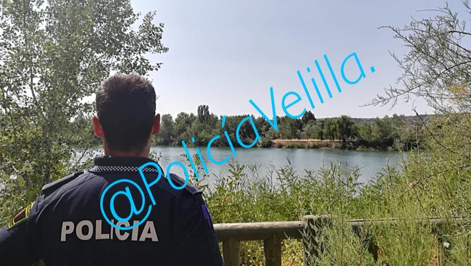 Sorprendido pescando por la noche en Velilla un hombre en busca y captura