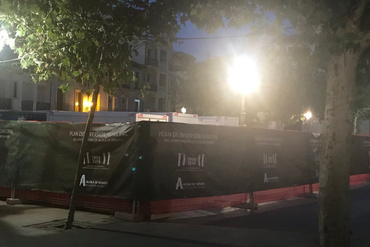 Casetas de obra en la Plaza de Cervantes de Alcalá de Henares en plenas Ferias