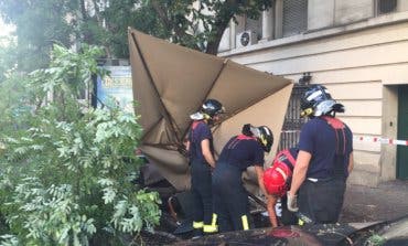Un conductor ebrio arrasa la terraza de un bar en Madrid causando tres heridos 
