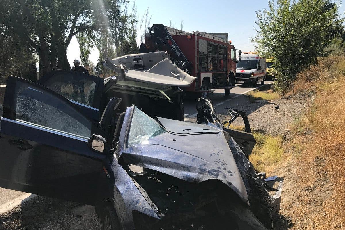 Grave accidente entre un coche y un camión en Rivas 