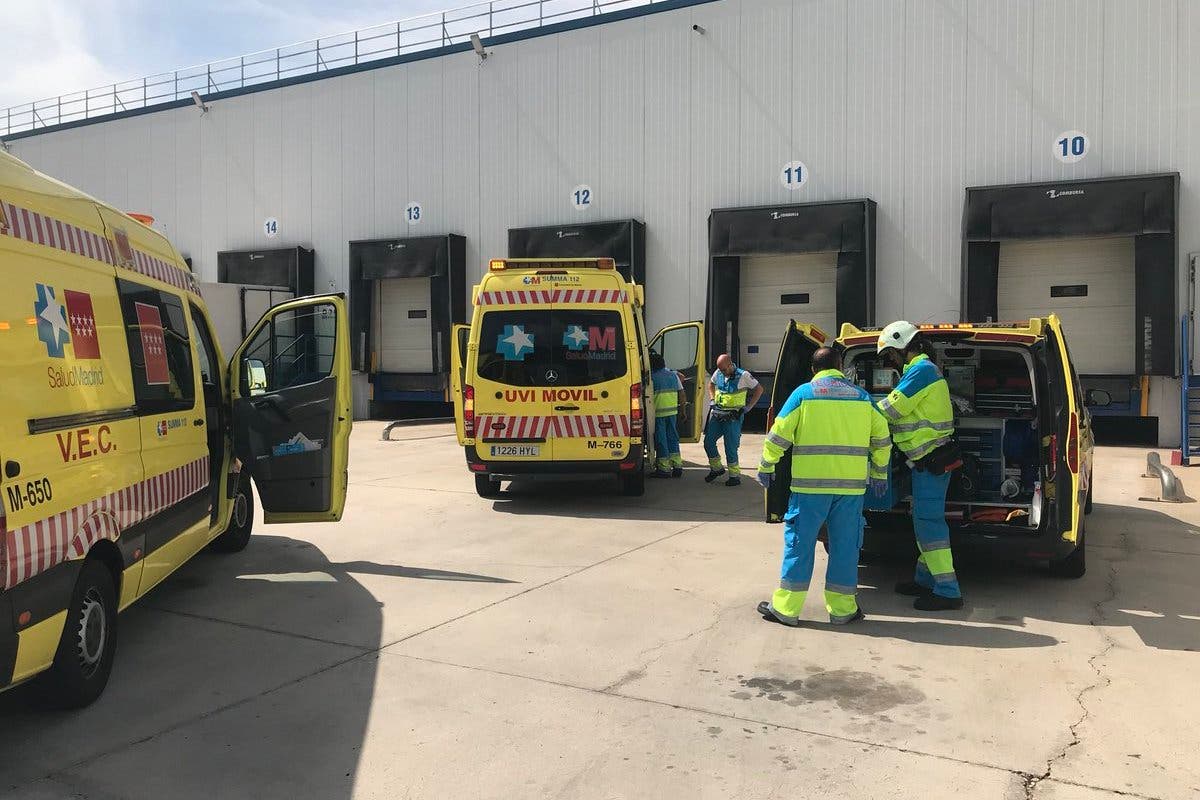 Herido grave un hombre al caerle encima un toro mecánico