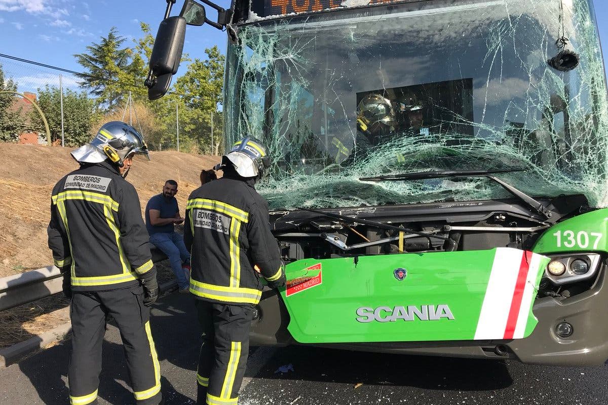 Un accidente múltiple deja una veintena de heridos en la A-42 