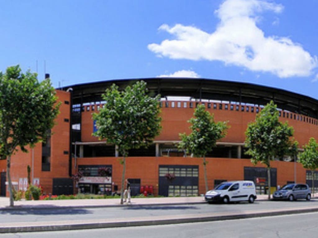 La Plaza de Toros de Alcalá de Henares, un recinto con gran aforo cerrado desde 2016