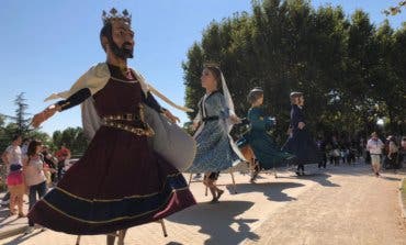 Las calles de Torrejón volverán a llenarse de gigantes llegados de toda España