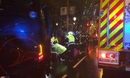 Herido grave un joven en Madrid al chocar su moto eléctrica contra un microbús