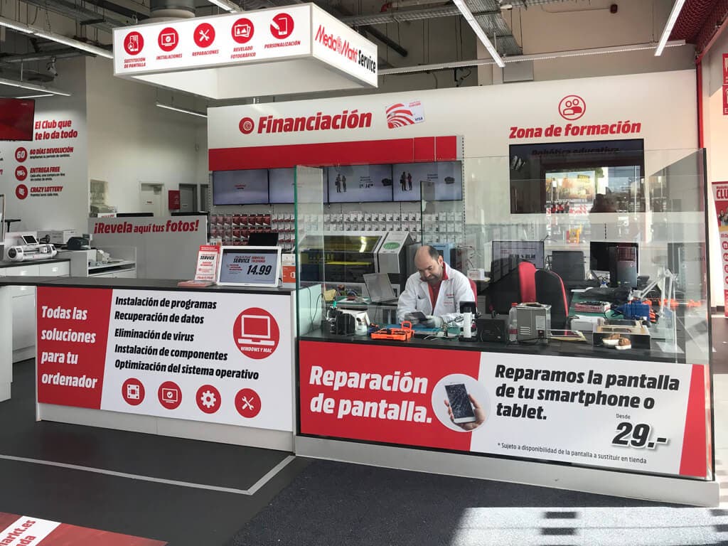 MediaMarkt renueva su tienda de Alcalá de Henares con una novedosa zona de servicios 