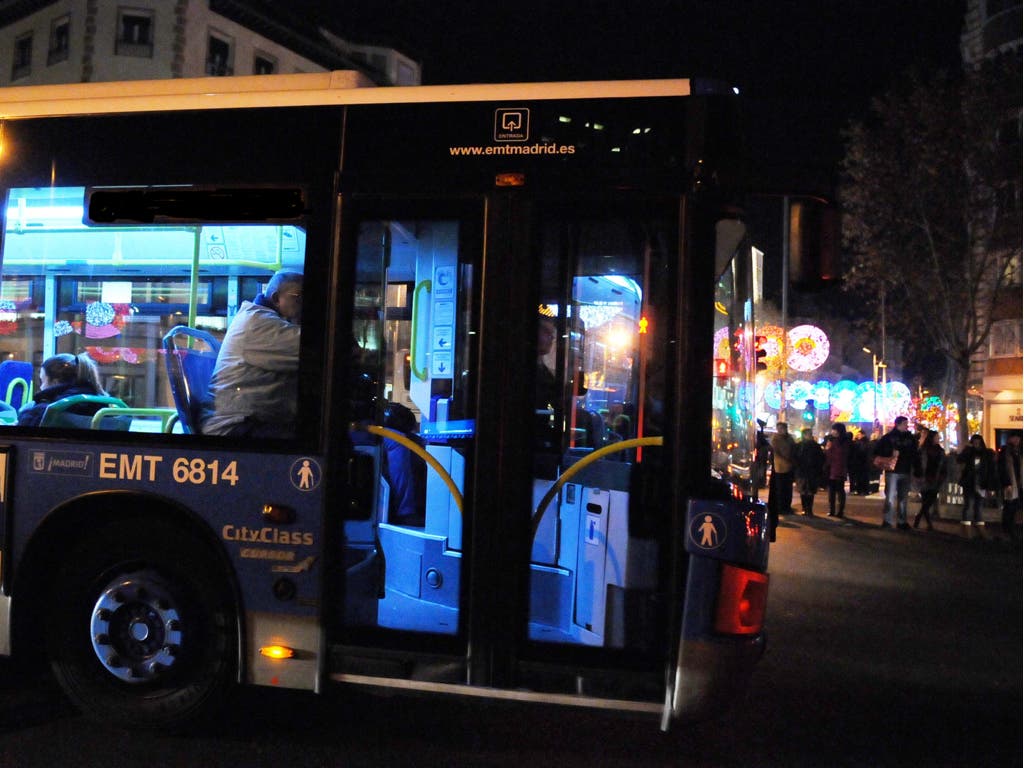 La EMT refuerza 32 líneas para facilitar el acceso al centro en Navidad