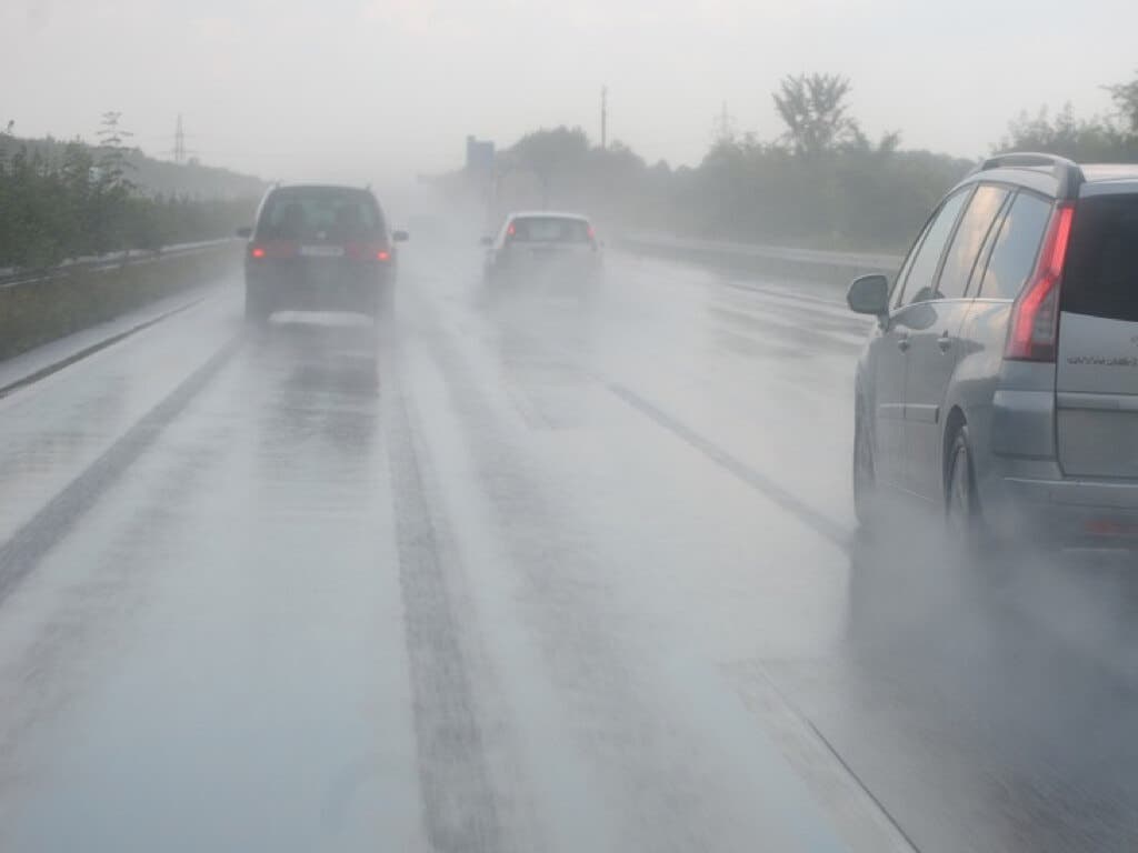 Aviso amarillo por fuertes lluvias desde la próxima medianoche en la Sierra de Madrid 