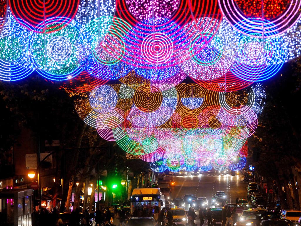 Madrid enciende el viernes sus luces de Navidad con nuevos diseños en Gran Vía