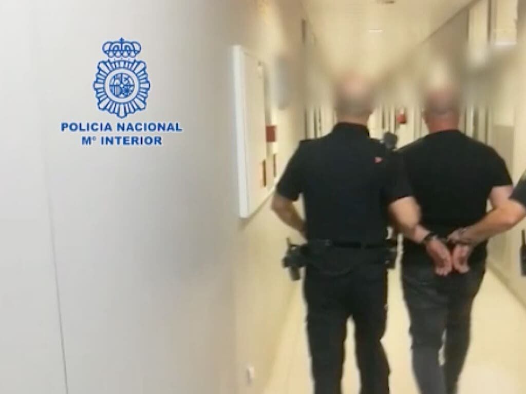 Desmantelada en Madrid una red que captaba a jóvenes por Instagram y las obligaba a robar ropa 
