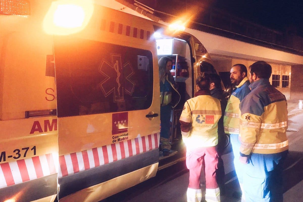 Una familia resulta intoxicada al calentar su casa con una barbacoa