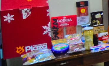 Torrejón entrega 500 cestas navideñas a las familias más necesitadas de la ciudad 