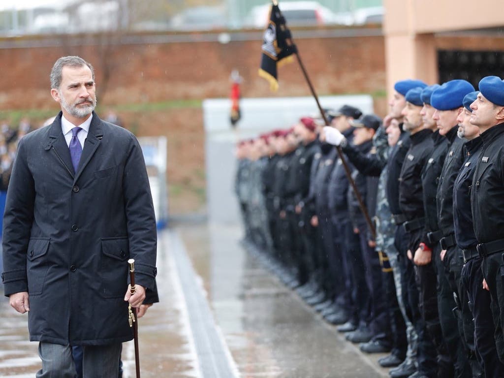 Felipe VI ha visitado este jueves la sede del GEO en Guadalajara