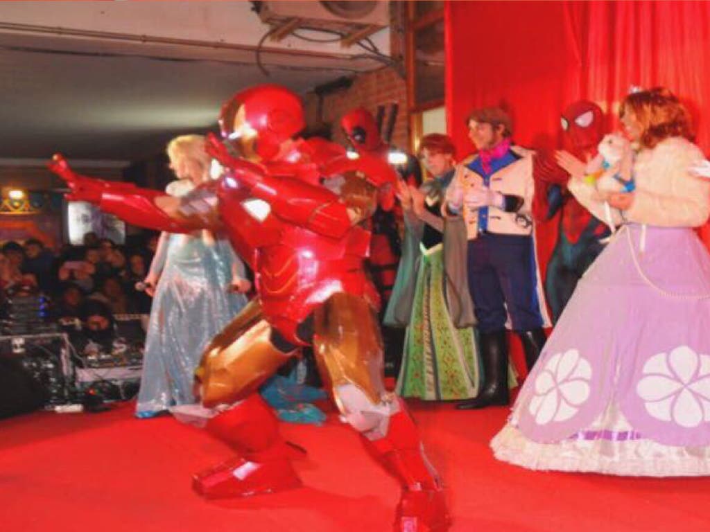 Gran fiesta de Princesas y Superhéroes en la Plaza Mayor de Torrejón