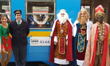 Varios trenes históricos recorren Madrid por Navidad 