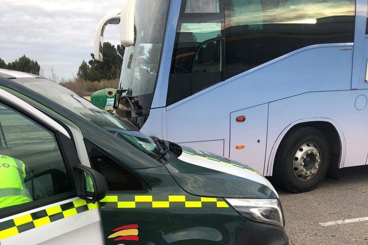 Un conductor de autobús escolar da positivo en drogas en Villalbilla 