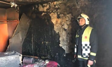 Tres obreros heridos en un incendio en Torrejón 