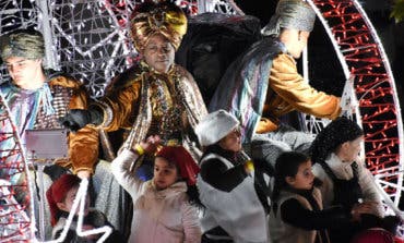 La Cabalgata de Reyes de Alcalá de Henares suprime el reparto de caramelos