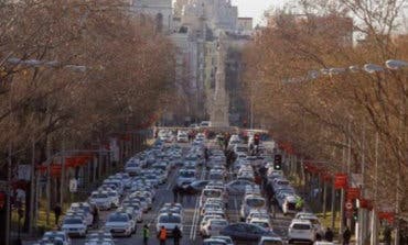 Los taxistas toman la Castellana y amenazan con «petar Madrid»