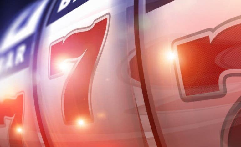 Redada policial para evitar el acceso de menores a salones de juego