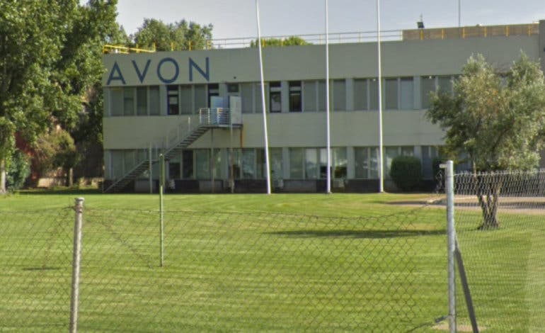 Avon readmite a los dos delegados sindicales despedidos en Alcalá de Henares