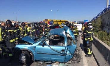 Una mujer y sus dos hijos de 5 y 9 años, heridos en un accidente en la A-3