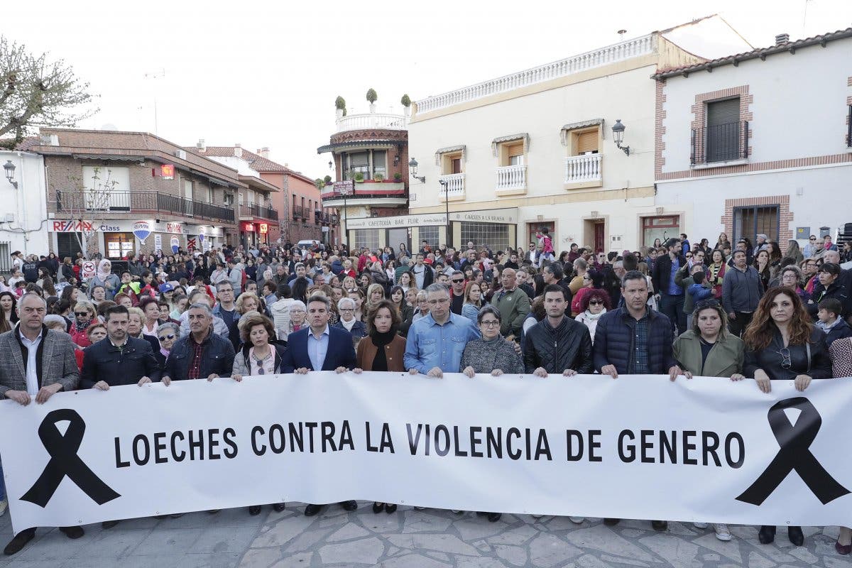 Loeches se concentra por el asesinato de María