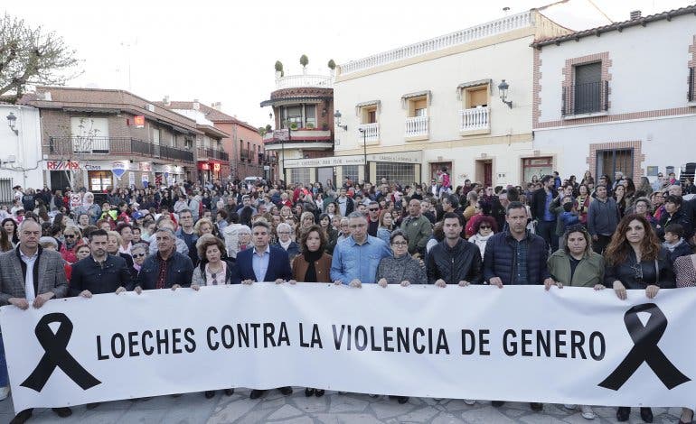 Loeches se concentra por el asesinato de María