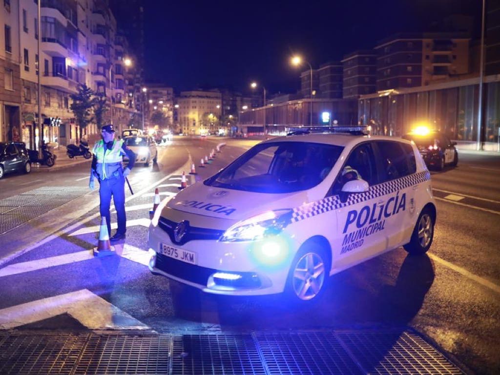 Detenido en Vallecas tras intentar atropellar a los agentes que le dieron el alto en un control