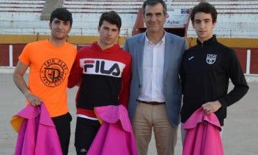 Román promete garantizar los toros si es reelegido alcalde de Guadalajara