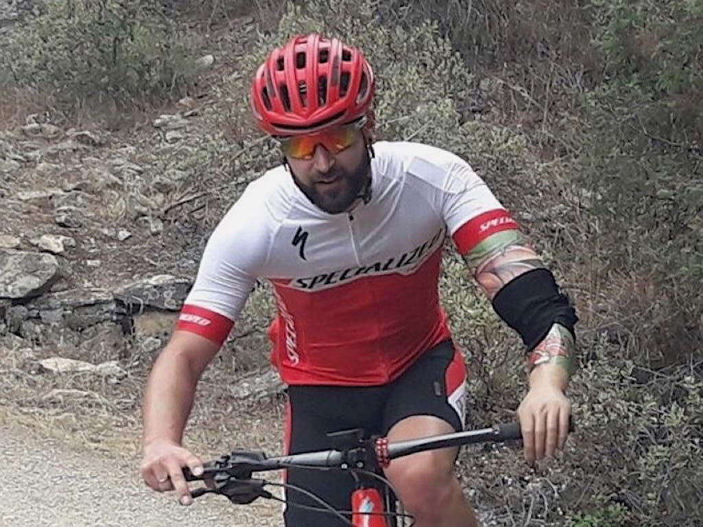 Nuevo éxito para el ciclista de Torrejón que perdió un brazo en un accidente laboral