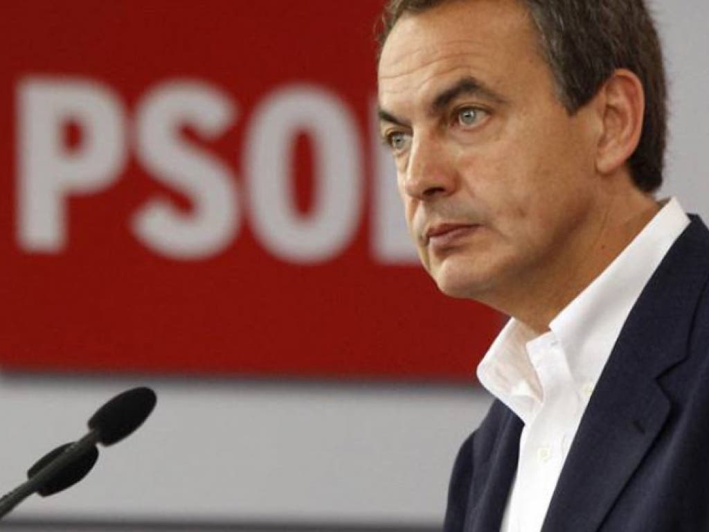 Zapatero arropa a la alcaldesa de Velilla como candidata a la reelección