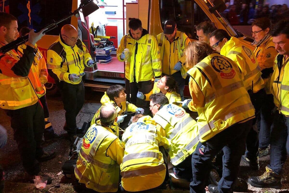 Fallece un joven motorista en Madrid al chocar contra una farola