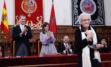 Ida Vitale recibe el Premio Cervantes en Alcalá de Henares
