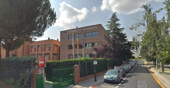 Unos 120 niños de un colegio de Pozuelo sufren una intoxicación