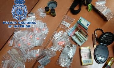 Detenida una menor por traficar con drogas en el parque del Retiro