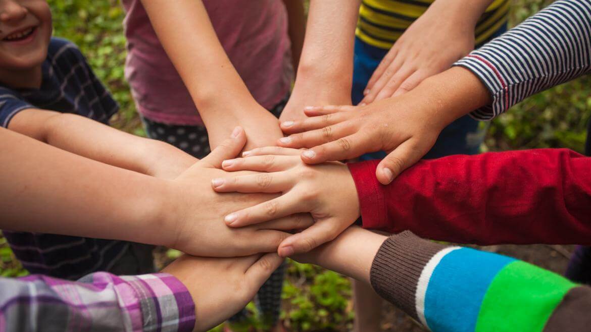 La Comunidad de Madrid ofrece campos de voluntariado para jóvenes este verano