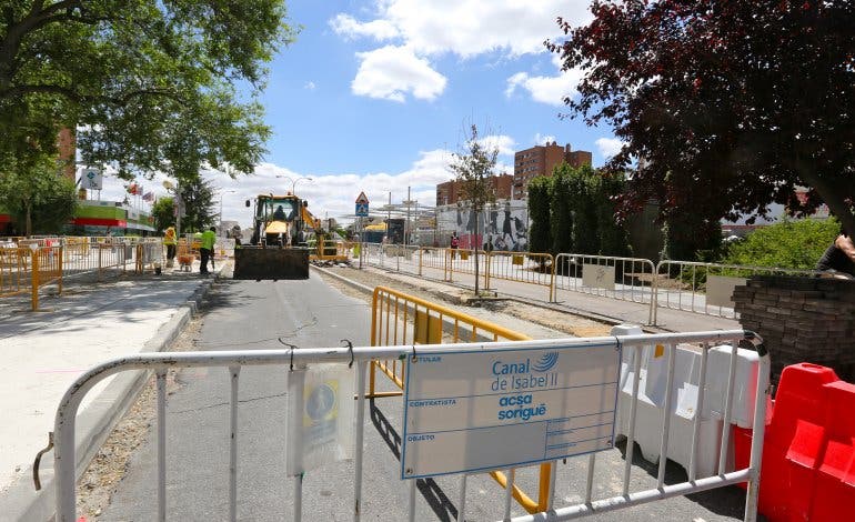 Cortes en la calle Colombia de Coslada por obras del Canal