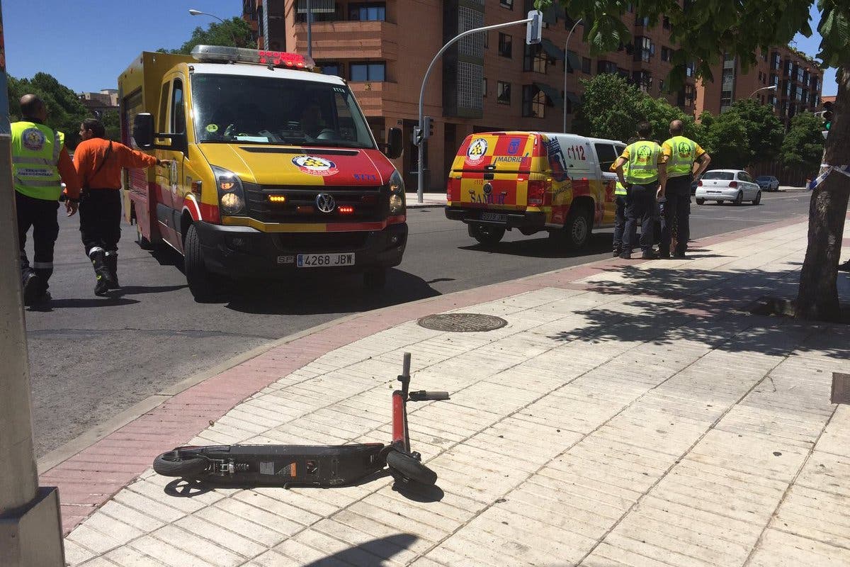 Herido grave un joven al ser atropellado cuando iba en patinete