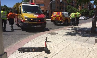 Herido grave un joven al ser atropellado cuando iba en patinete