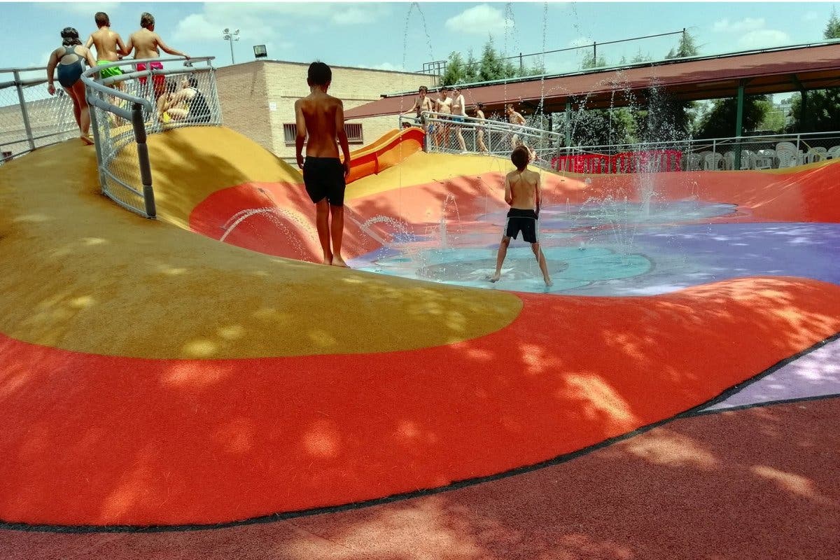 Problemas técnicos retrasan la apertura de la piscina de Azuqueca de Henares