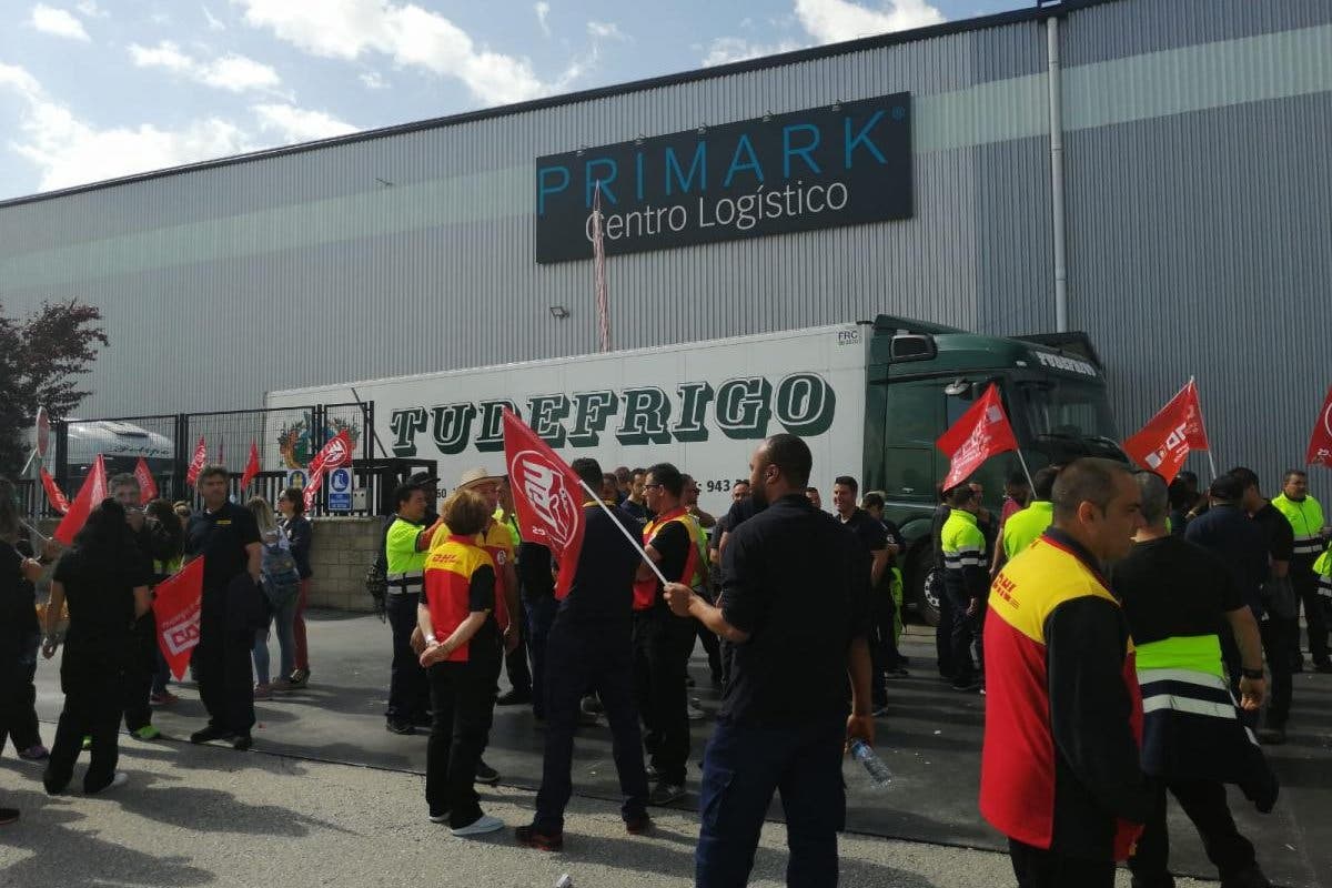Huelga indefinida en el almacén logístico de Primark en Guadalajara