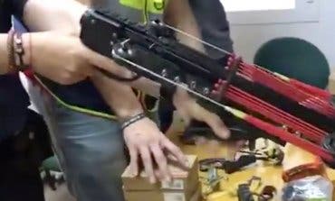 Detenido por fabricar y vender armas prohibidas en un taller de Vallecas
